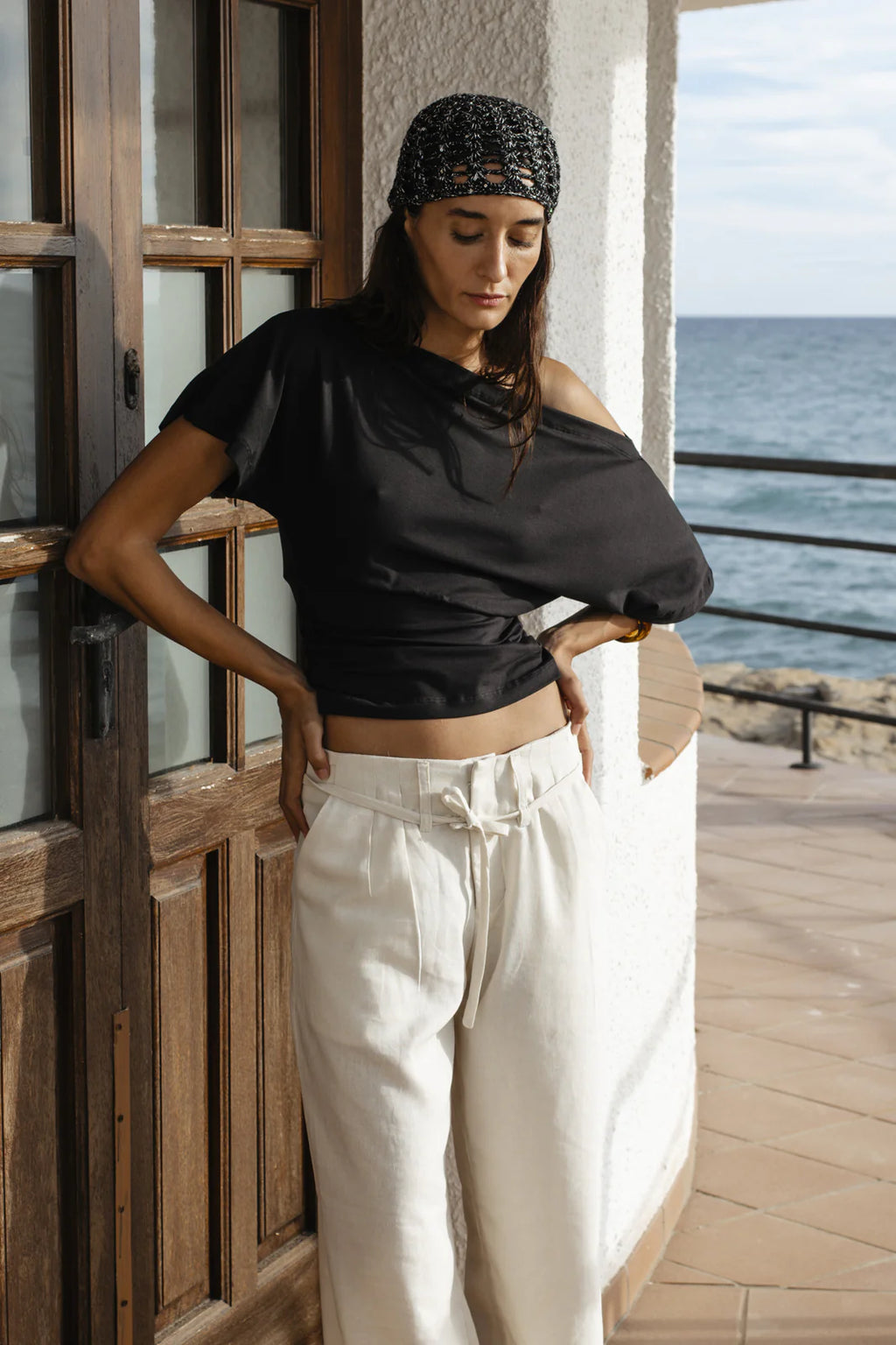 Black Effortless Chic Tee Viella