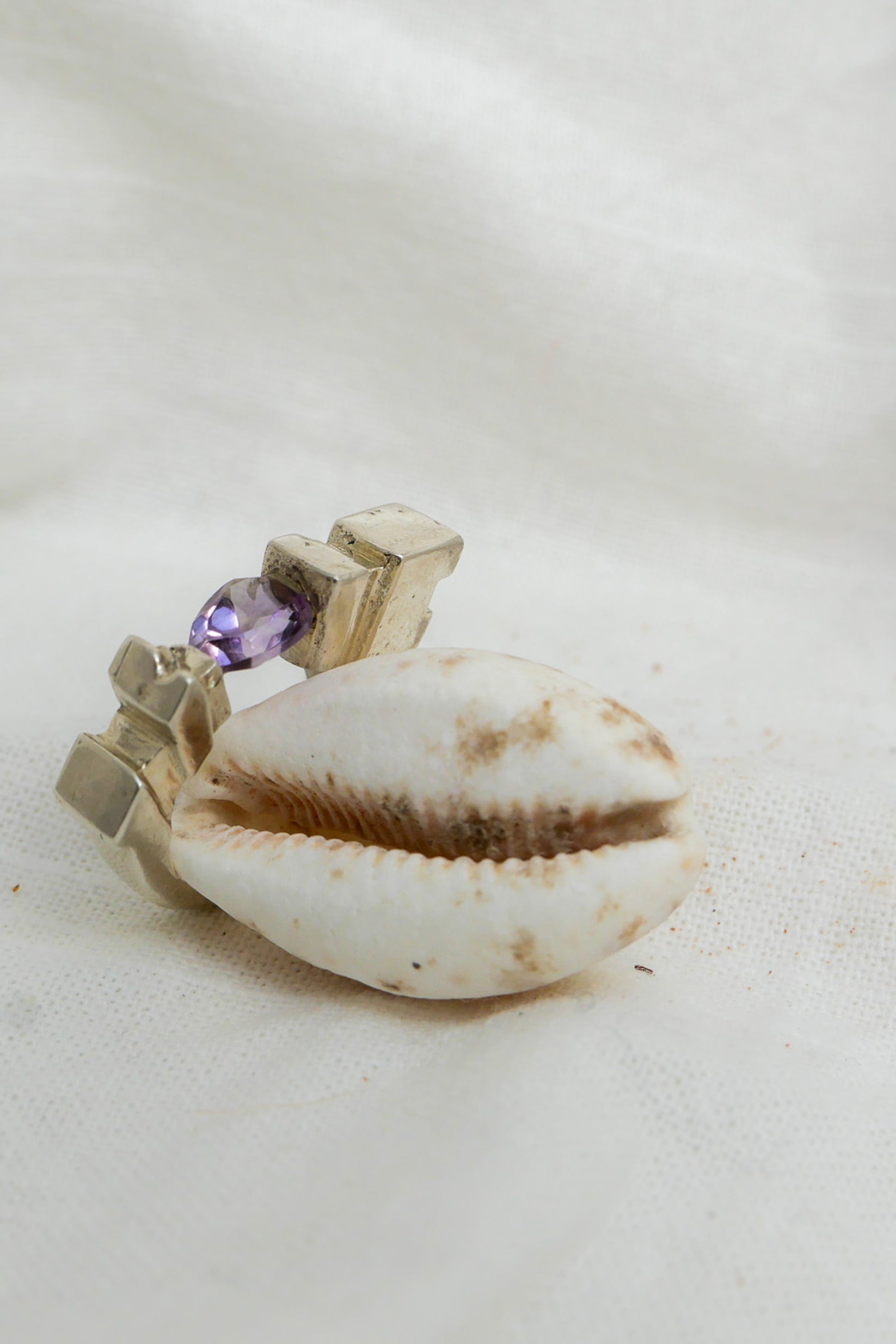 Ring Almas Amethyst Size 6.5 Fine Silver Shirley Blanch